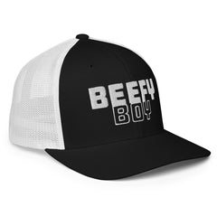 Gorra trucker con logo apilado